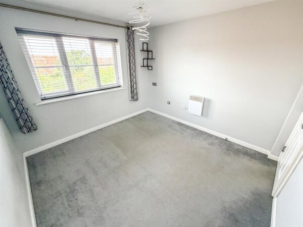 Fontwell Crescent, Corby