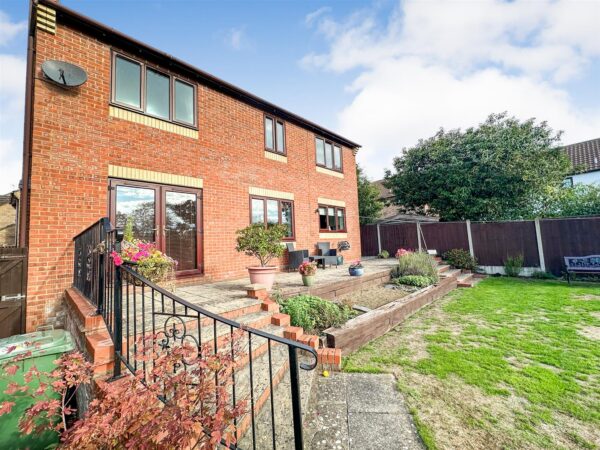 Little Meadow, Great Oakley, Corby