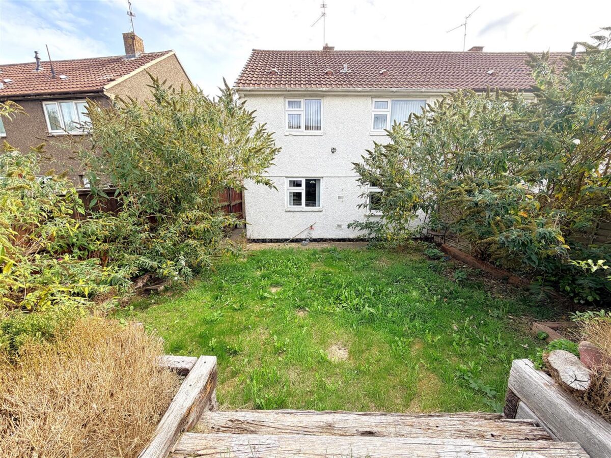 Helmsley Way, Corby