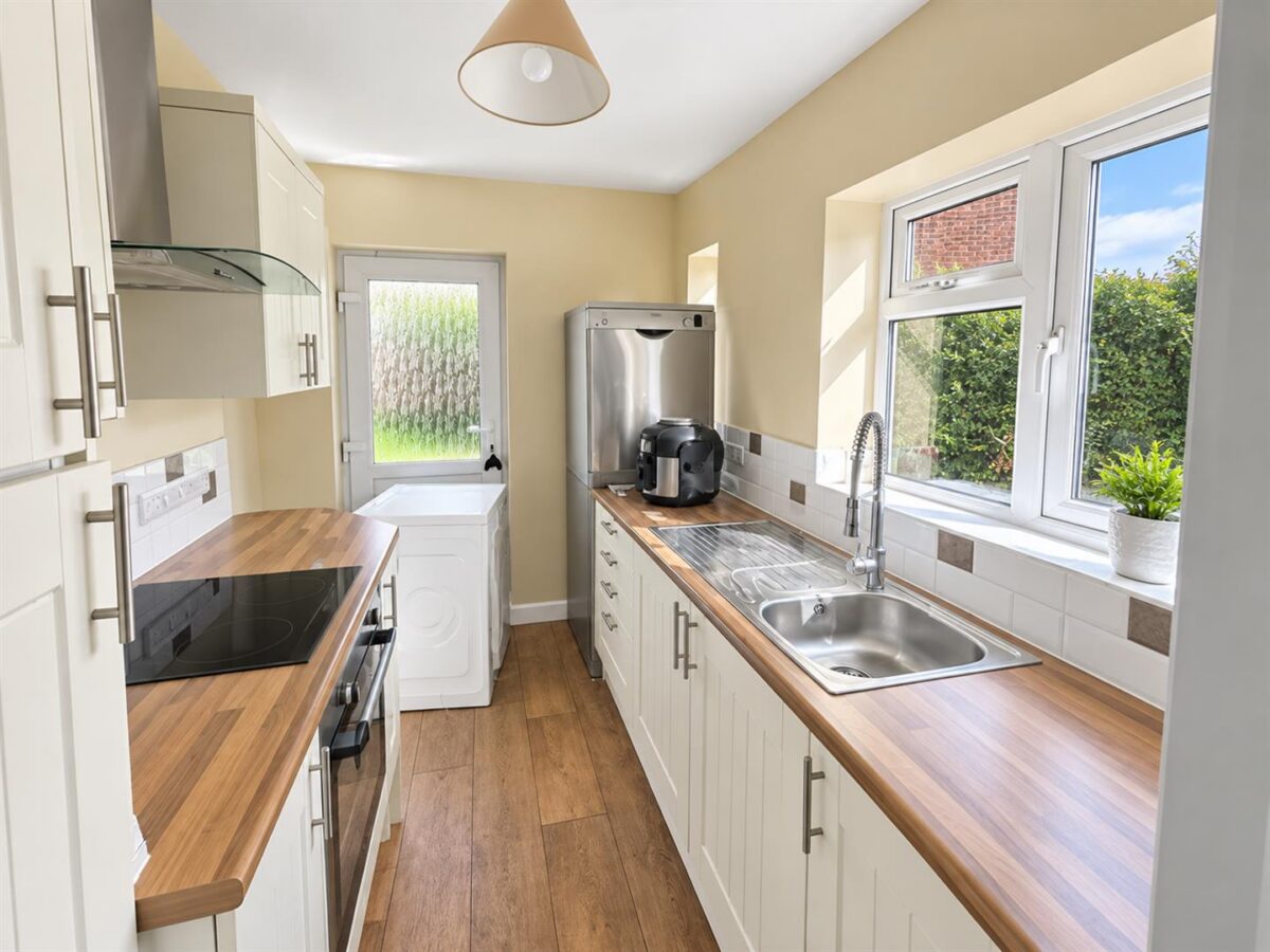 Westfields Road, Corby