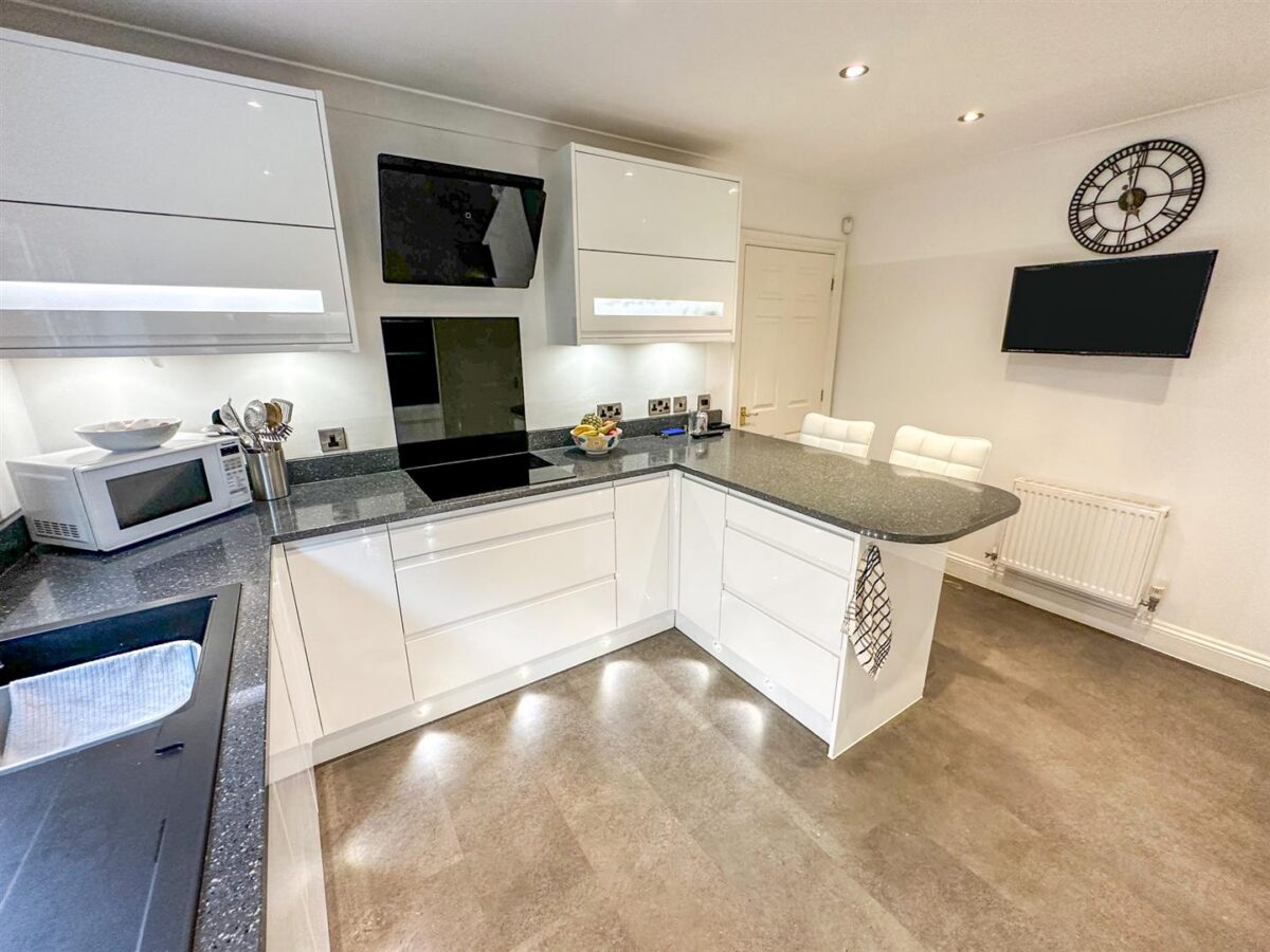 Beech Close, Desborough, Kettering