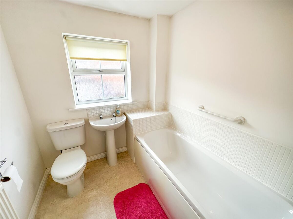 Lark Close, Corby