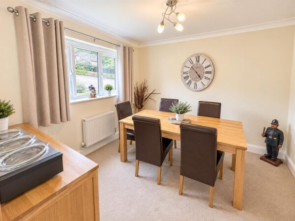 Beech Close, Desborough, Kettering
