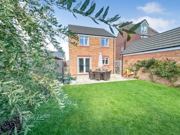 Bowman Road, Weldon, Corby