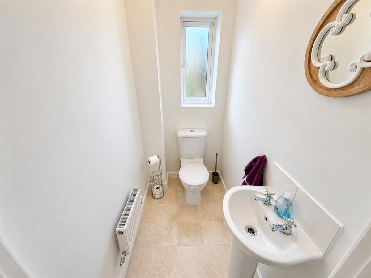 Windermere Drive, Corby