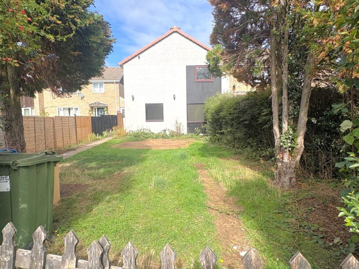 Seaford Walk, Corby
