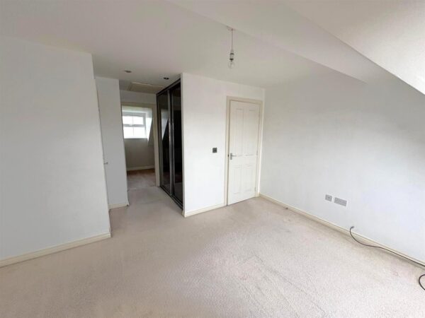 Siskin Close, Corby