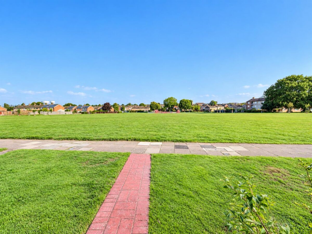 Pevensey Walk, Corby