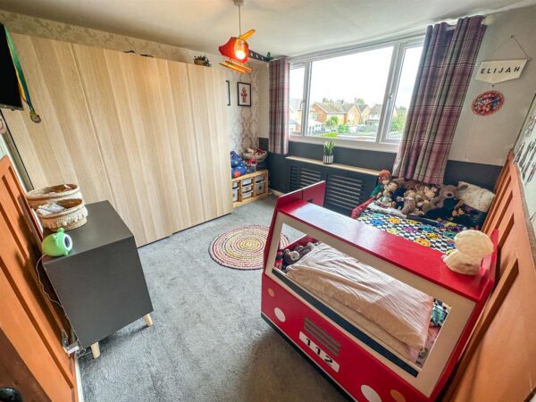 Howe Crescent, Corby