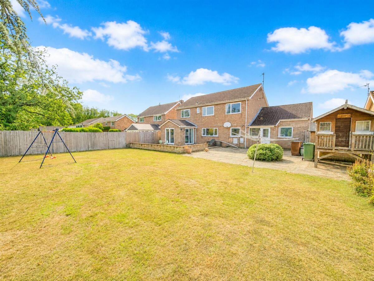 Norway Close, Corby