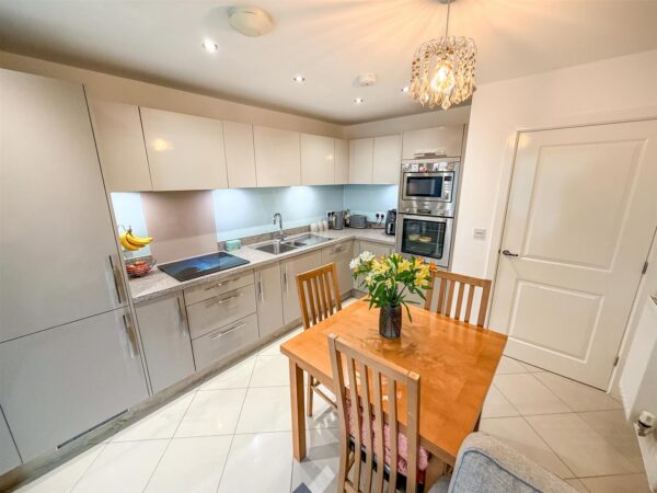 Epping Road, Corby