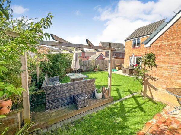Bowman Road, Weldon, Corby