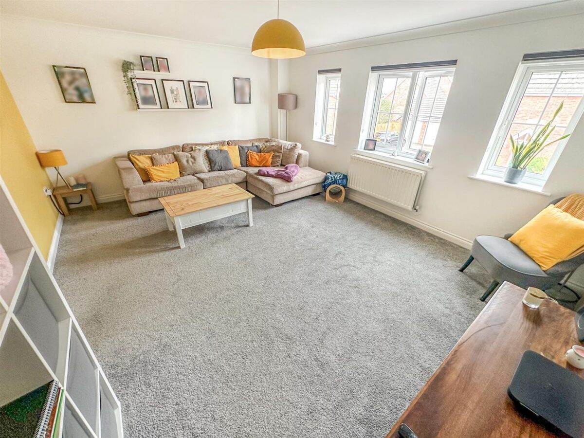 Stirling Close, Corby