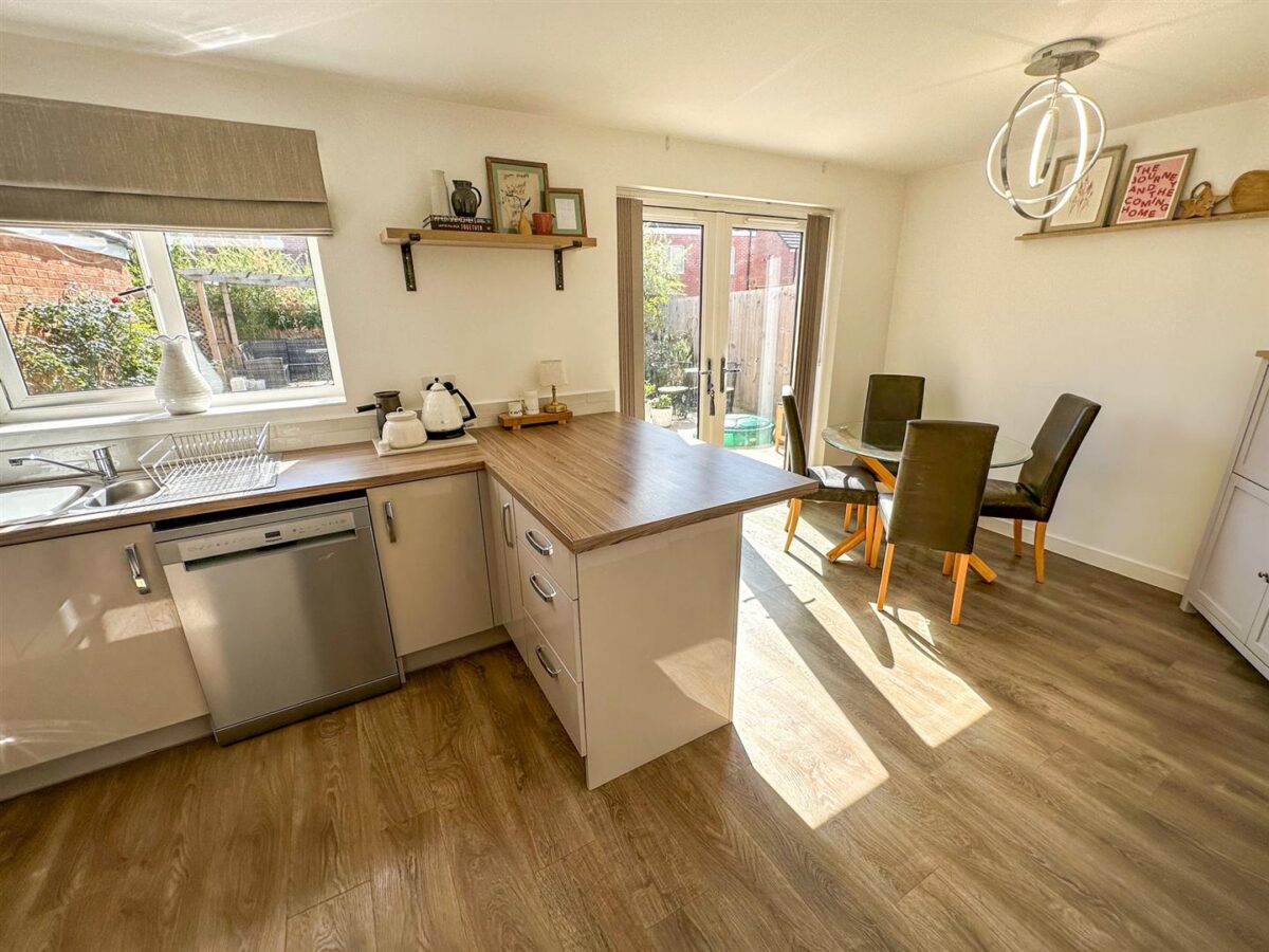 Bowman Road, Weldon, Corby