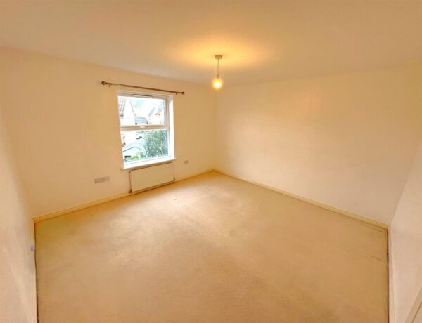 Siskin Close, Corby
