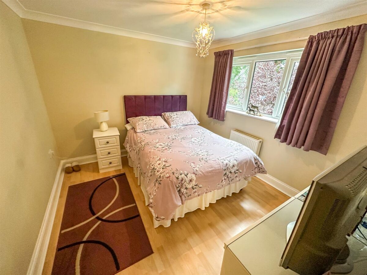Beech Close, Desborough, Kettering