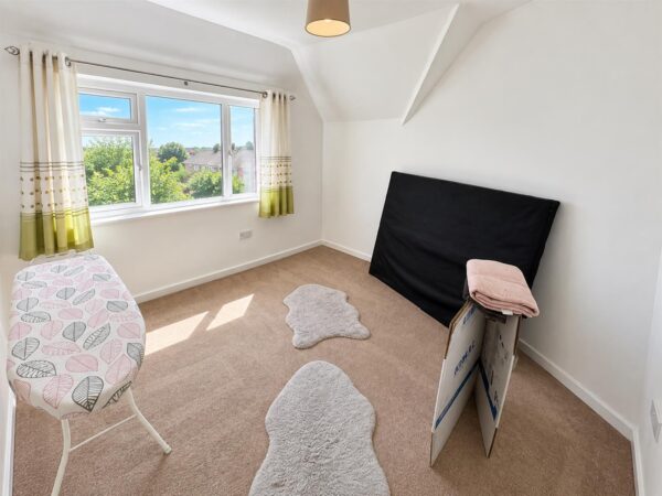 Westfields Road, Corby