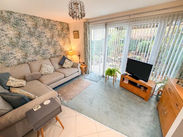 Epping Road, Corby