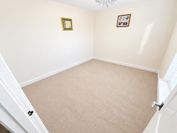 Windermere Drive, Corby