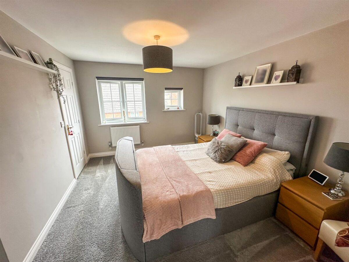 Stirling Close, Corby