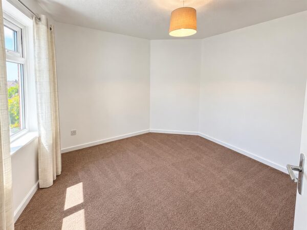 Westfields Road, Corby