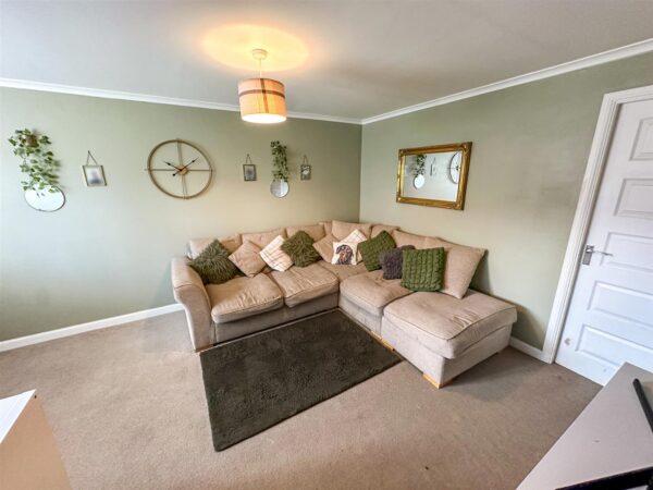 14 Michaels Drive, Corby, NN17 5FW, CORBY