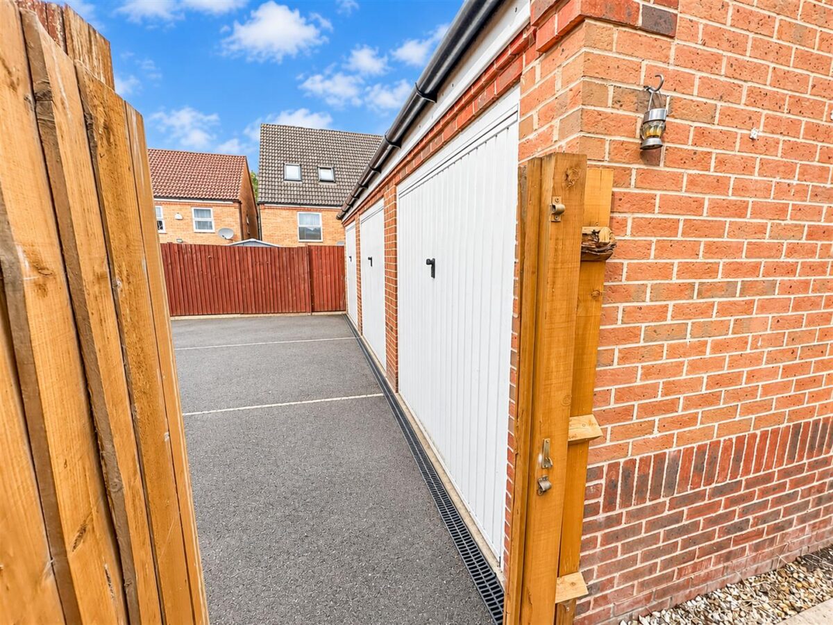 Lark Close, Corby