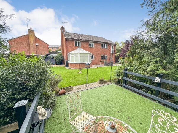 Beech Close, Desborough, Kettering