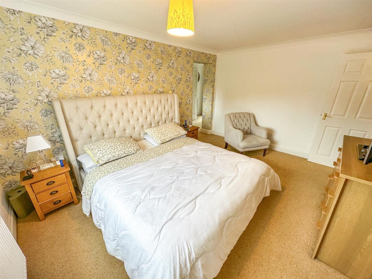 Beech Close, Desborough, Kettering