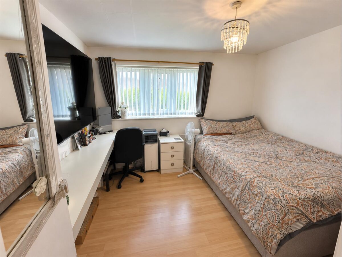 York Road, Corby