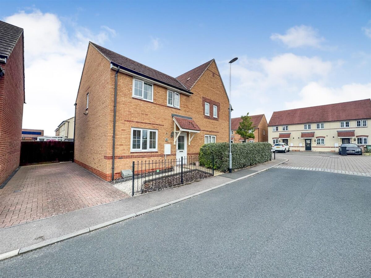 14 Michaels Drive, Corby, NN17 5FW, CORBY