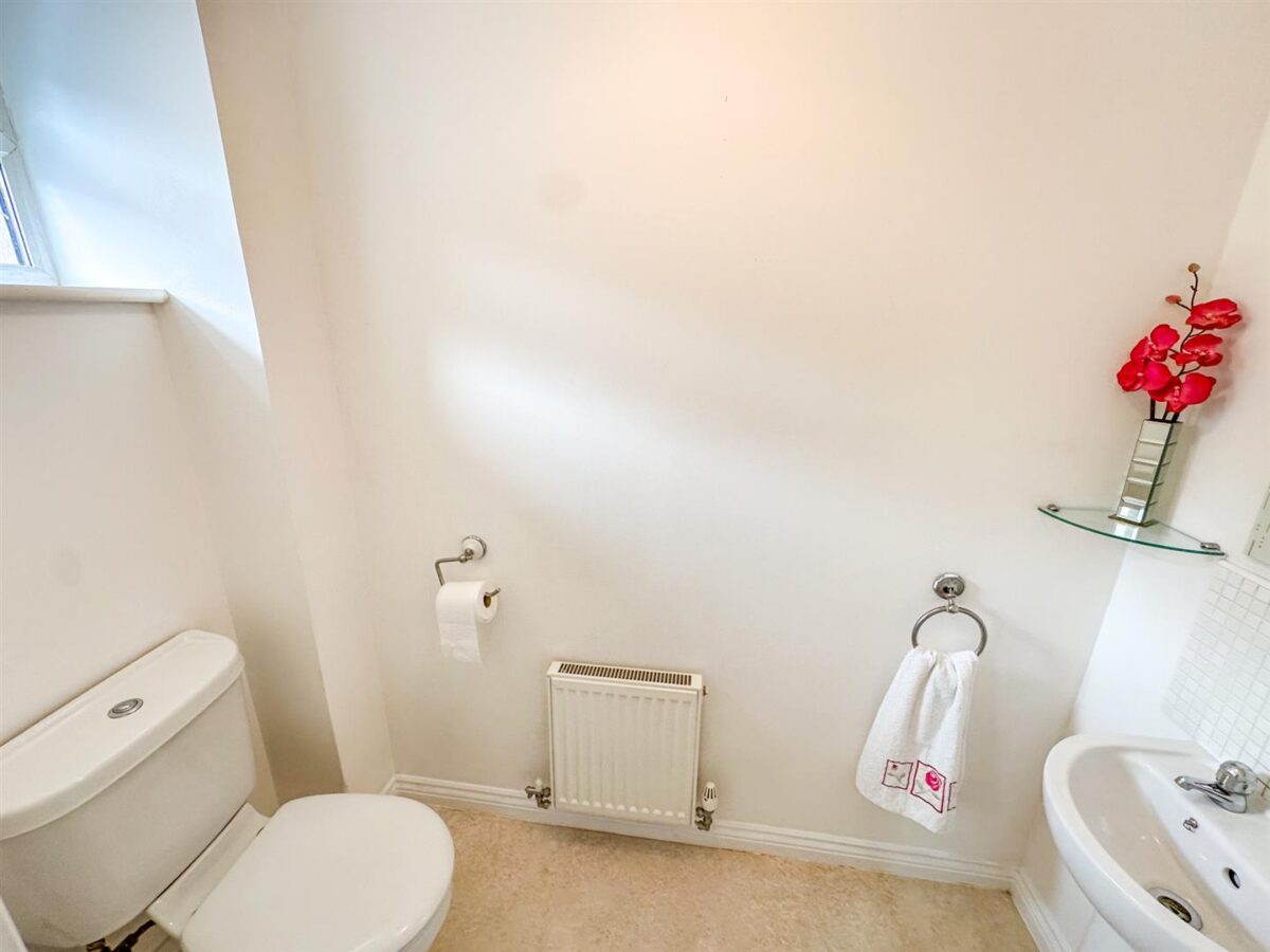 Lark Close, Corby