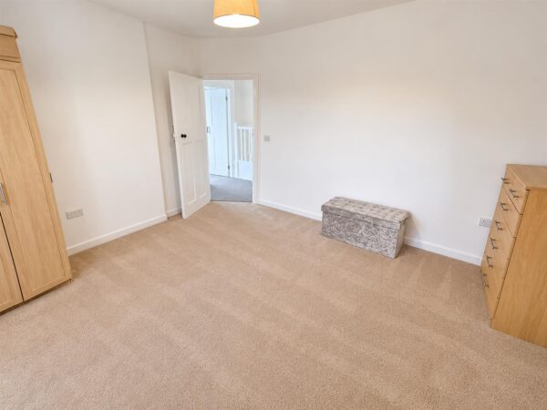 Westfields Road, Corby