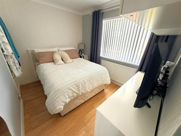 Willow Brook Road, Corby