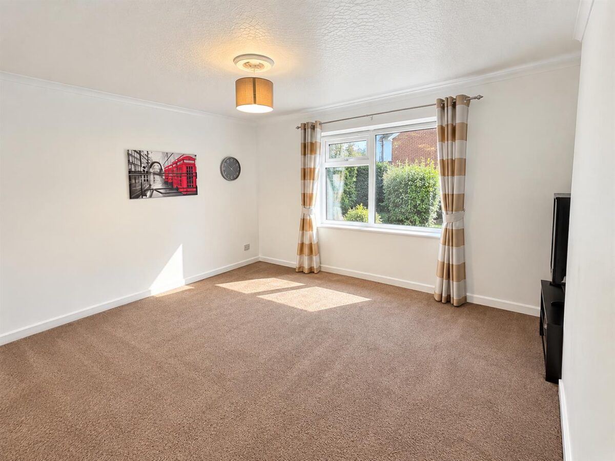 Westfields Road, Corby