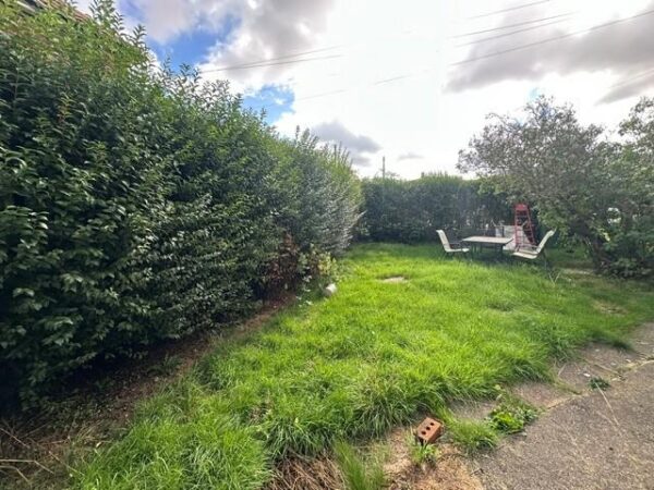 Westfields Road, Corby