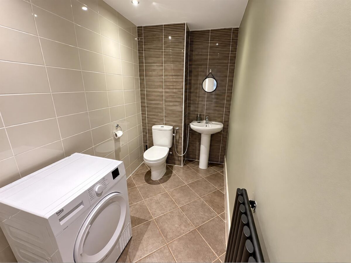 Kesteven Way, Corby