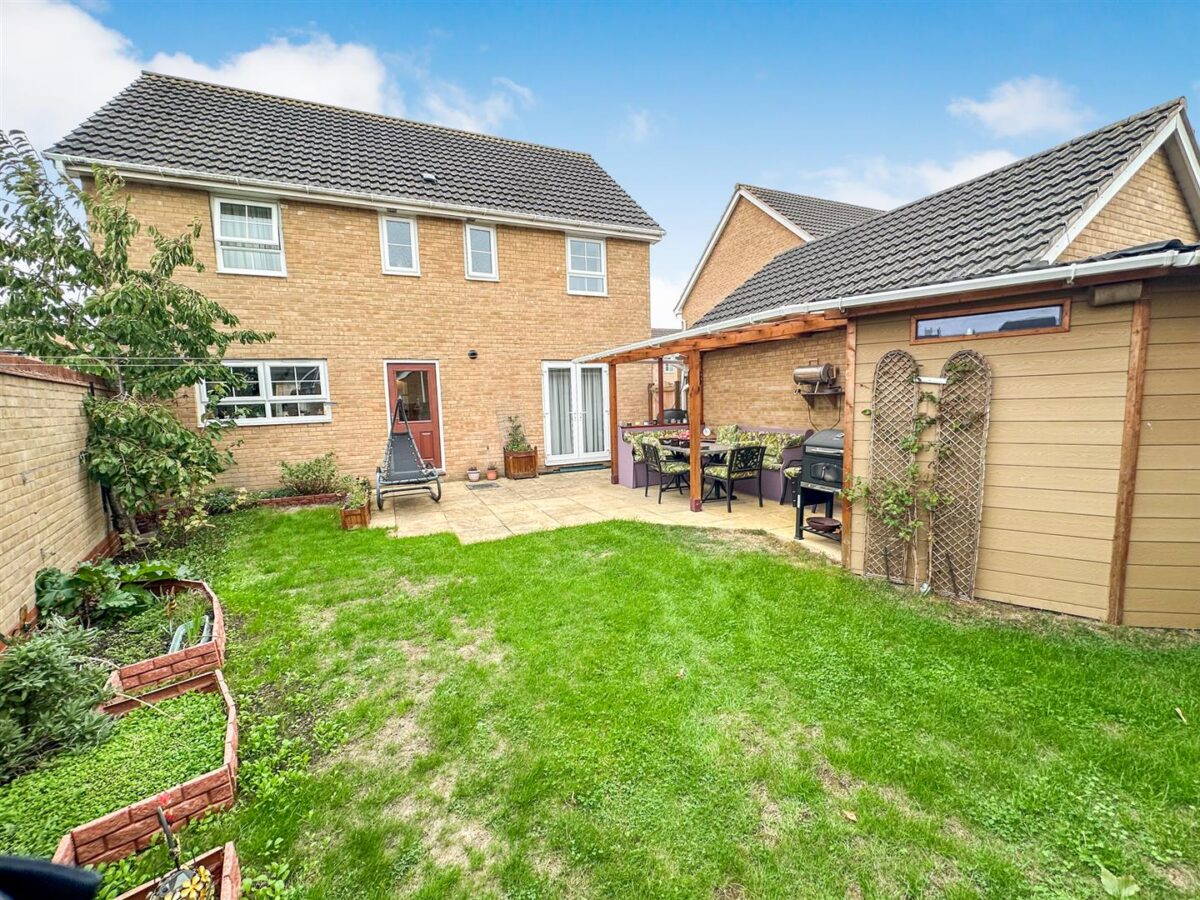 Blackbird Road, Corby