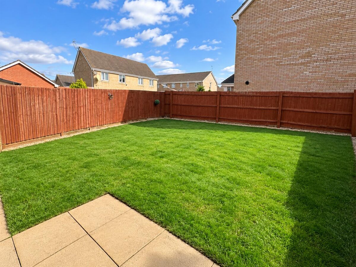 Magpie Close, Corby
