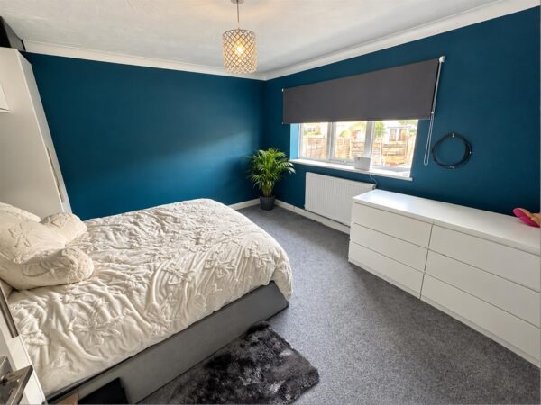 Landseer Court, Corby
