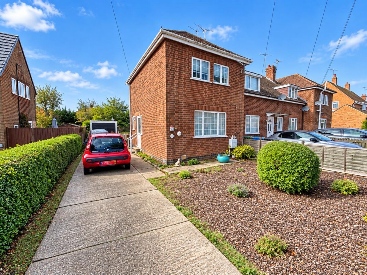 West Glebe Road, Corby
