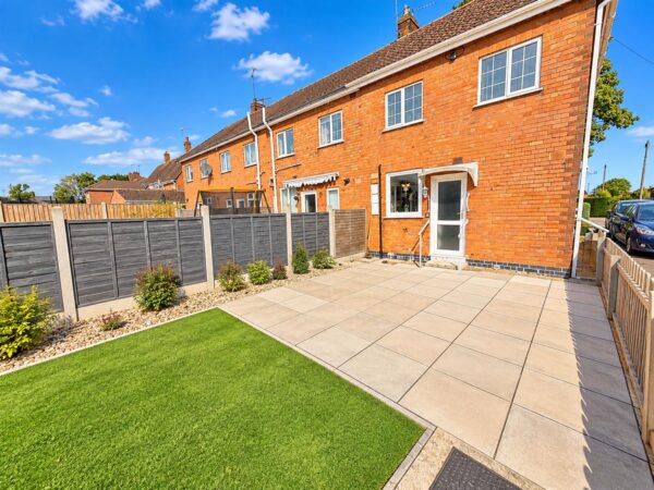 West Glebe Road, Corby