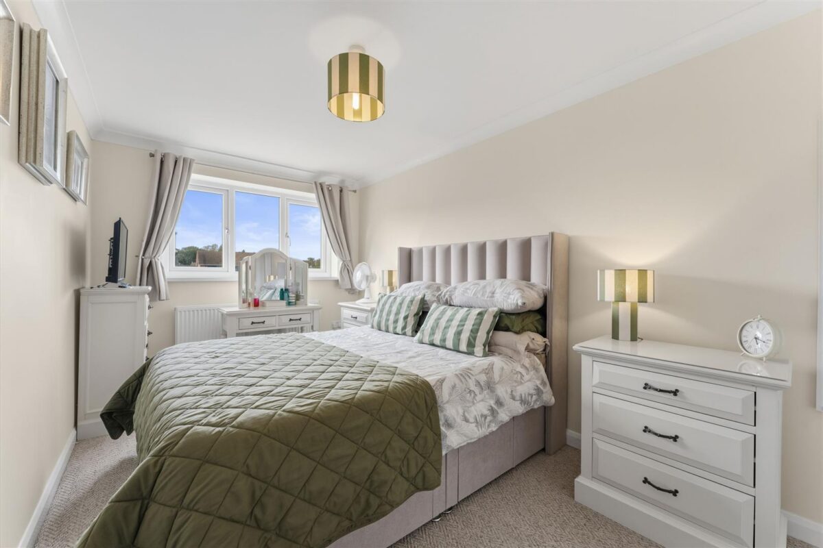 Coldermeadow Avenue, Corby