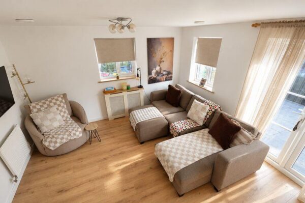 Barnwell Gardens, Corby