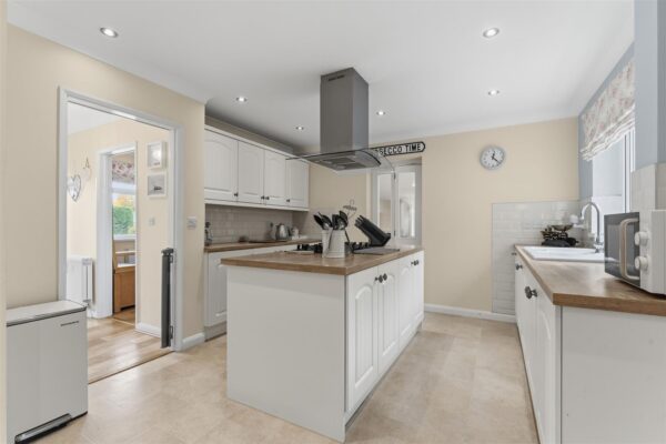 Coldermeadow Avenue, Corby