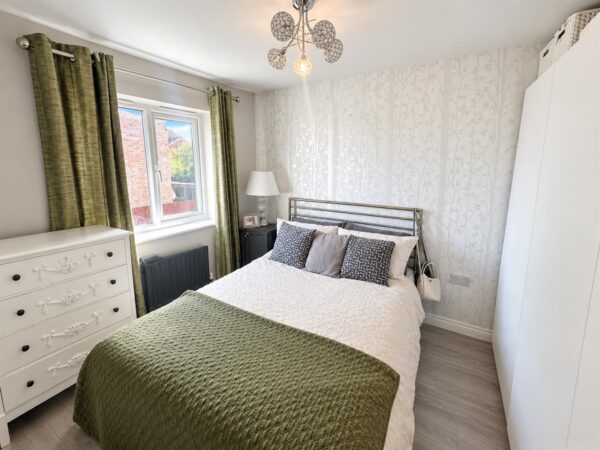 Magpie Close, Corby