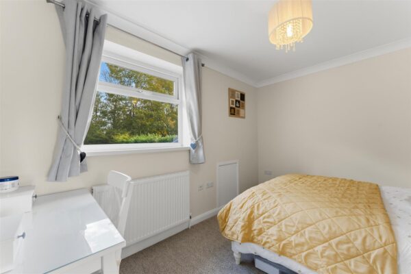 Coldermeadow Avenue, Corby