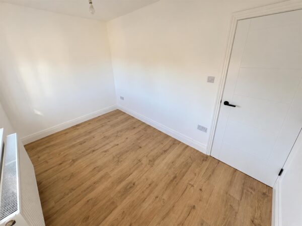 Rowlett Road, Corby