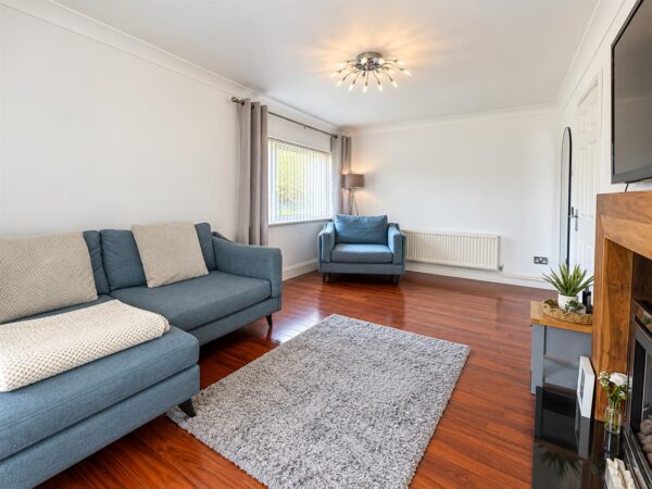Greasley Walk, Corby