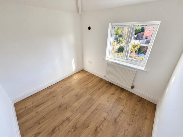 Rowlett Road, Corby